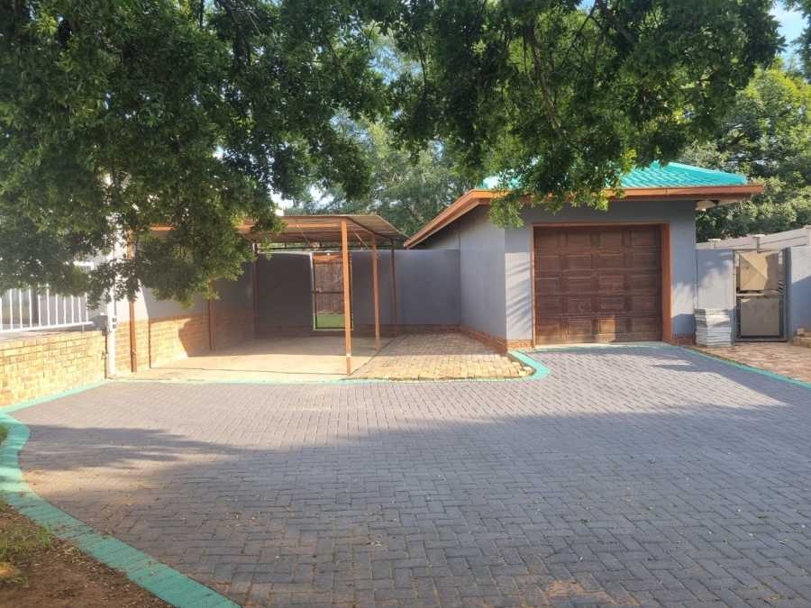 3 Bedroom Property for Sale in Vaalpark Free State